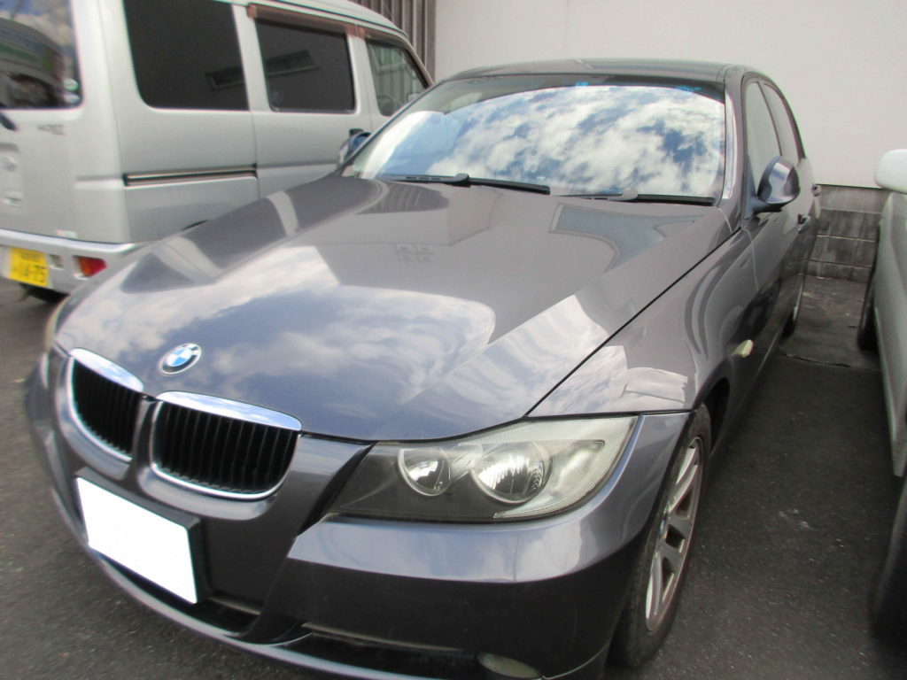 BMW3シリーズ320i